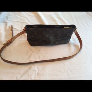 Louis Vuitton Pochette